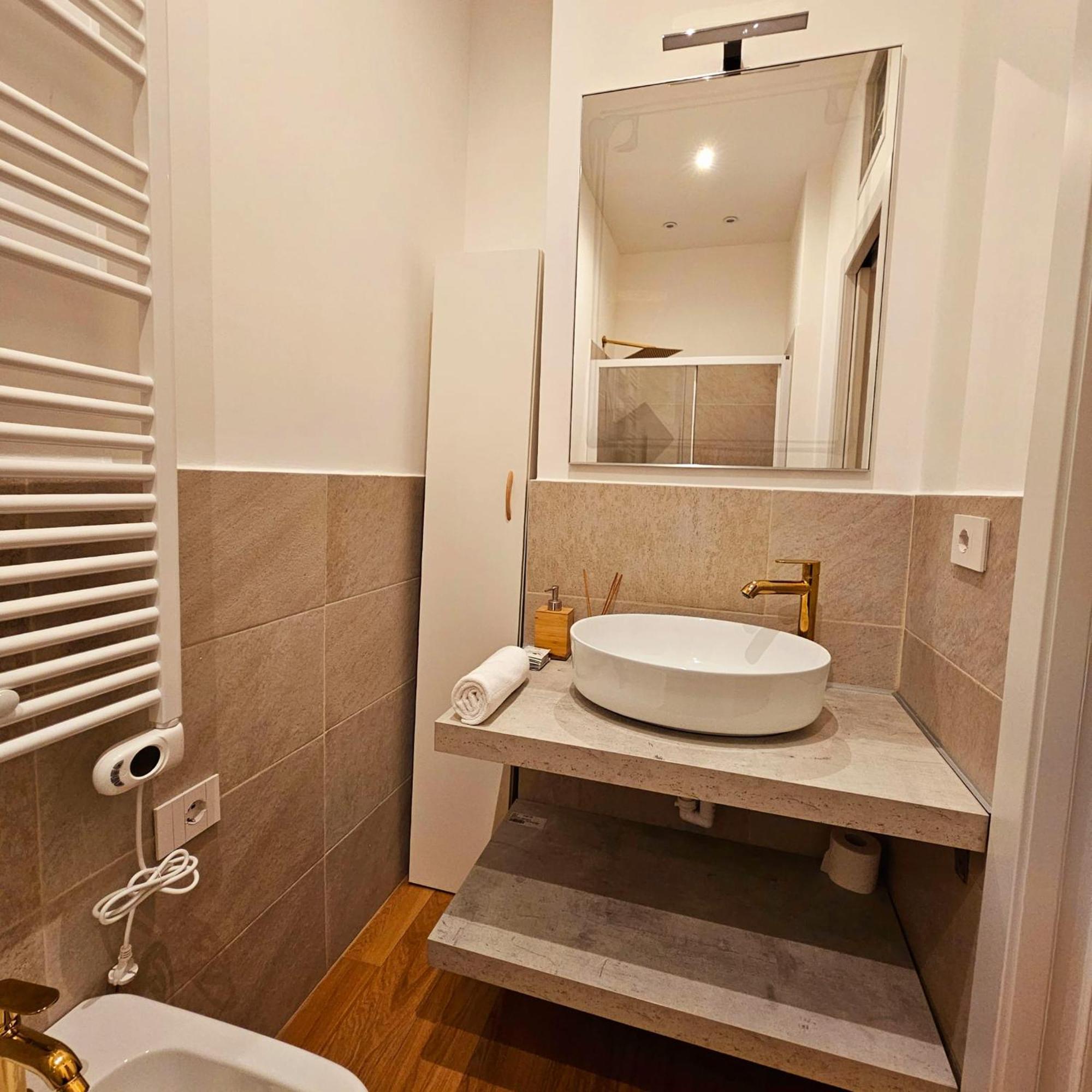 Cozy Apartment Between Sempione, City Life And Mico ! Milano Exterior foto